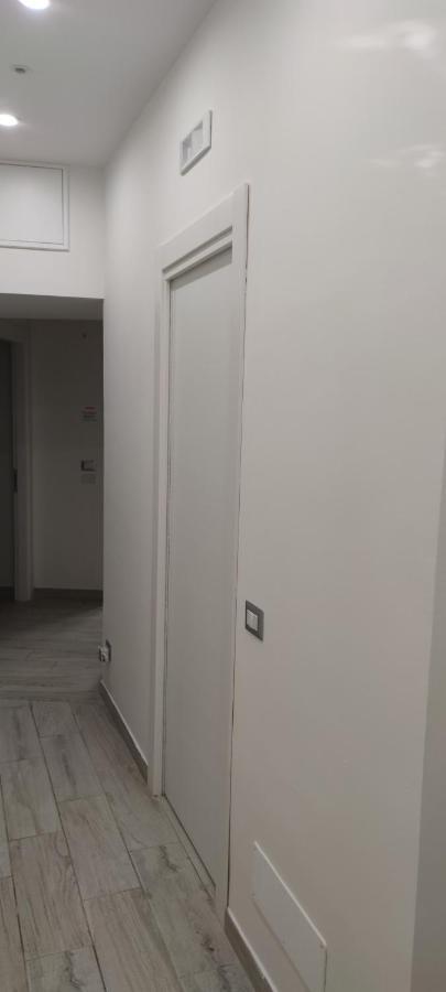 Guest House Via Milano カタンザーロ エクステリア 写真